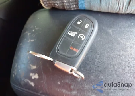 2020 Jeep Cherokee Altitude 4X4 z USA, uszkodzony, nr VIN 1C4PJMLB6LD646723